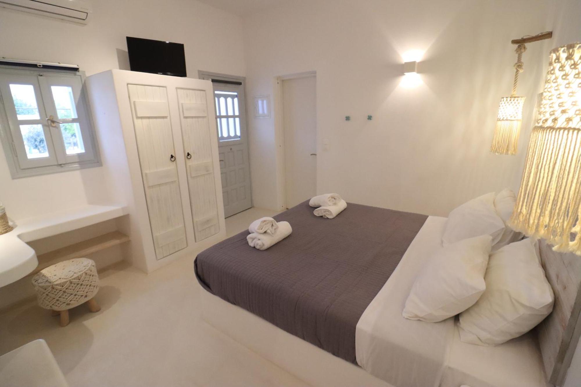 Flisvos Beach Studios Naxos City Екстериор снимка