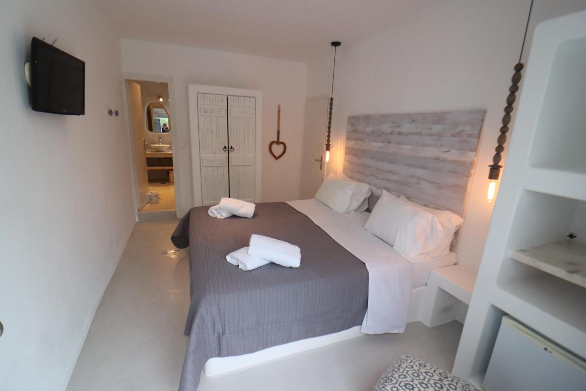 Flisvos Beach Studios Naxos City Екстериор снимка